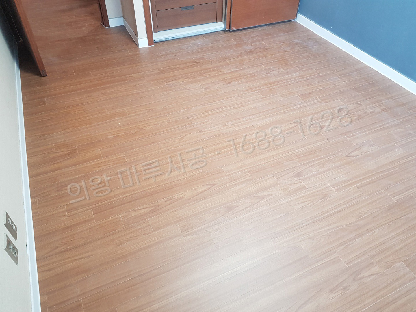 의왕 청계동 바닥공사 마루시공업체 강마루 스타 콤비강 내츄럴티크 상가 시공 후
