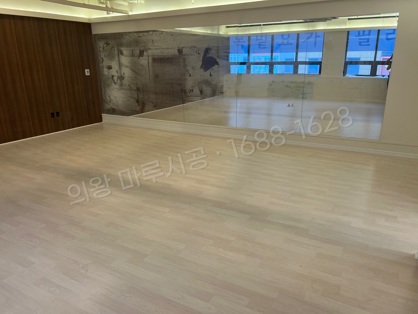 의왕 삼동 바닥공사 마루시공업체 강화마루 동화 클릭s 오크3 상가 시공 후
